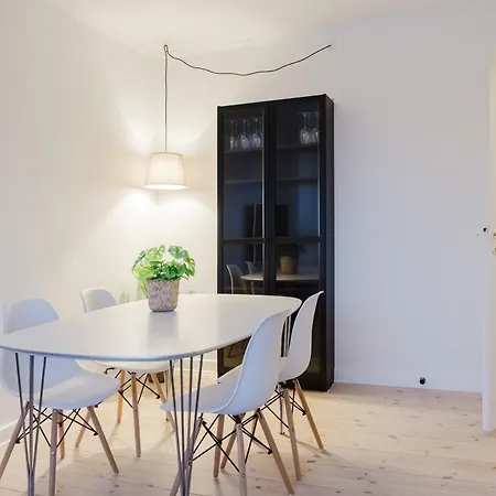 Newly Renovated In Heart Of Amager *