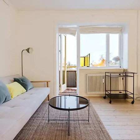 Newly Renovated In Heart Of Amager Appartement *